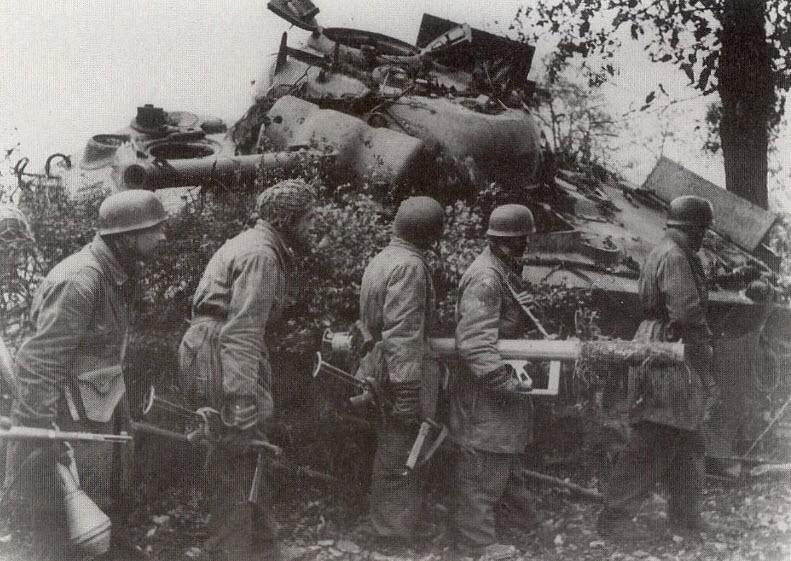 7th Armored Division (USA) attack Mullem