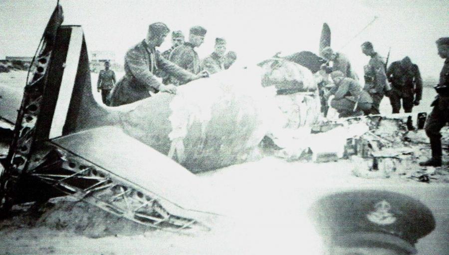 Flight of Spitfire I N3180 and Pilot Officer A C Deere on 1940-05-28