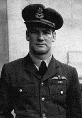Flight of Spitfire I N3180 and Pilot Officer A C Deere on 1940-05-28