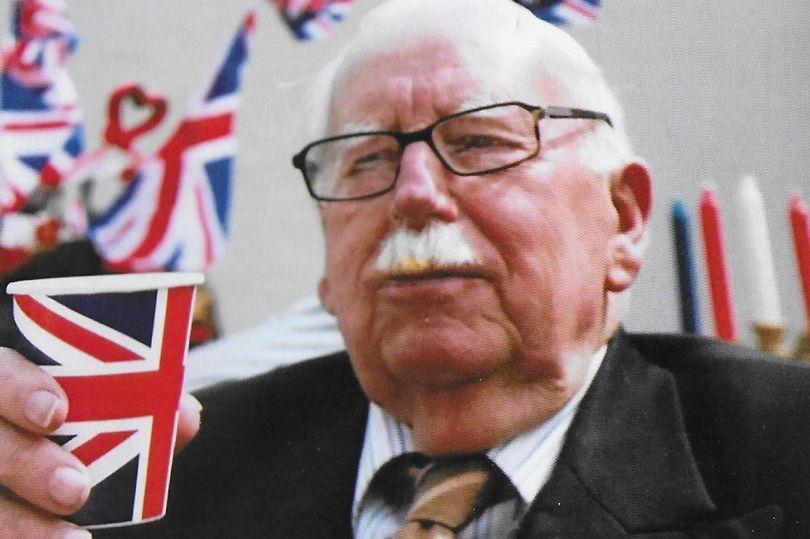 Eric Day, 94, brave hero of D-Day