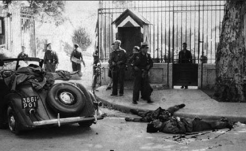 28 French civilians shot dead by german policemen SS Polizei Regiment 19