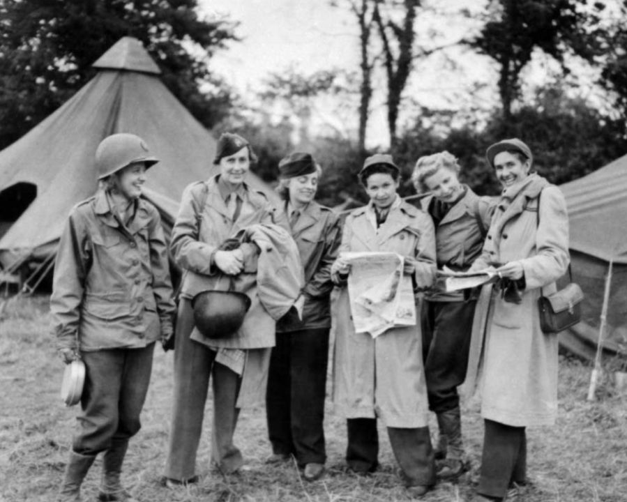 1944-06-07 Linkup | Bayeux liberated