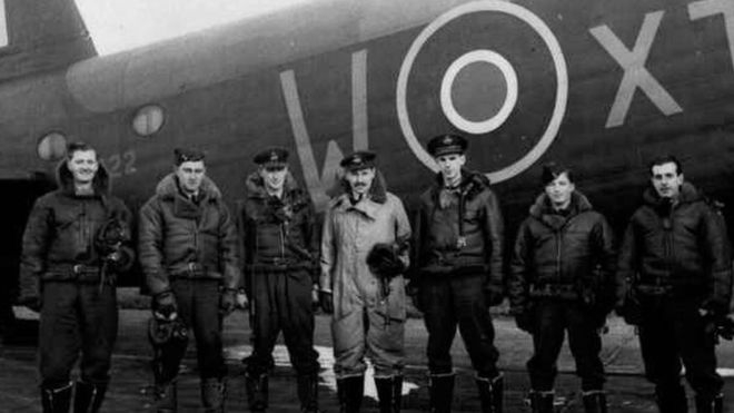 Short Stirling III (BK716 HA-J) on a mission to Berlin on 1943-03-30